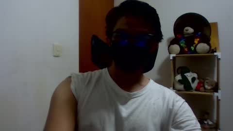 Julian Mora online show from 5, 3, 2025