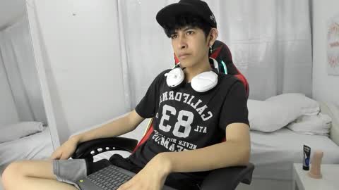 Julian online show from 19, 3, 2026