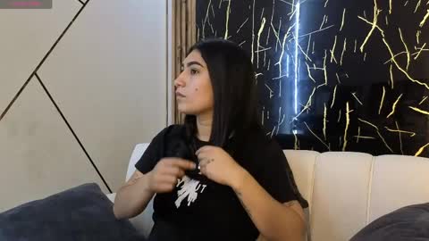 Snapshot of juliana23_pm chatting on 16, 4, 2026 juliana23_pm online show from 16, 4, 2026