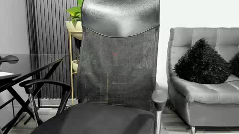 Julian online show from 3, 3, 2025