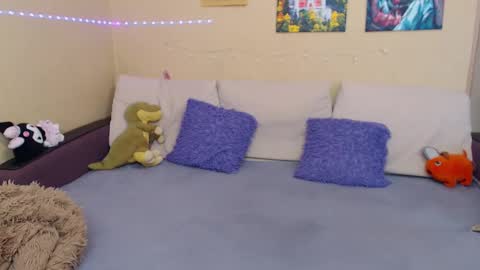 Jul online show from 30, 1, 2025