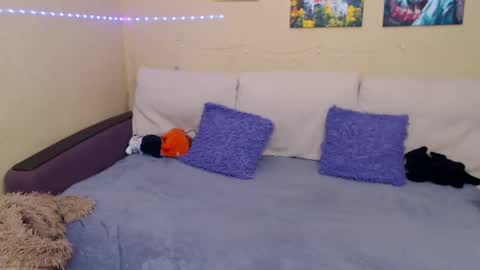 Jul online show from 17, 2, 2025