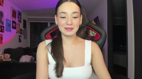 Snapshot of julidavila chatting on 13, 6, 2026 Jeimy Help me to reach 100 thumbs up online show from 13, 6, 2026