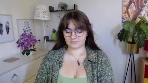 Julie online show from 10, 9, 2025