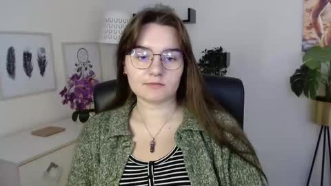 Julie online show from 15, 9, 2025