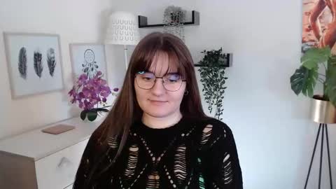 Julie online show from 25, 9, 2025