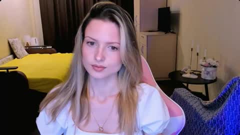 Julie online show from 12, 3, 2026