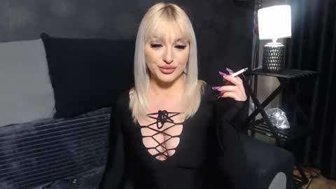 Snapshot of juliediamond chatting on 6, 12, 2024 julia online show from 6, 12, 2024