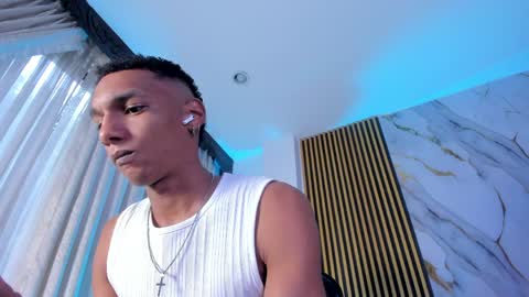 Julien online show from 8, 4, 2026