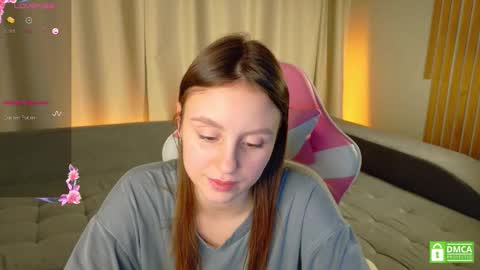 julieqt online show from 5, 12, 2025