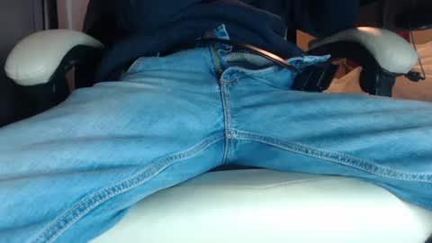 Juliet Whiskey Foxtrot online show from 12, 1, 2025