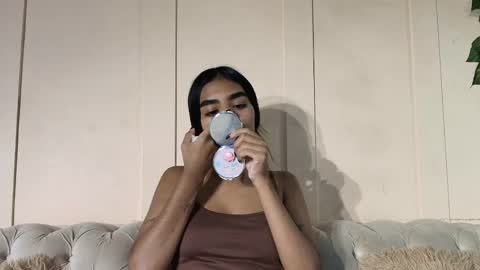 Snapshot of julieta_aguilar chatting on 19, 5, 2026 Juli online show from 19, 5, 2026