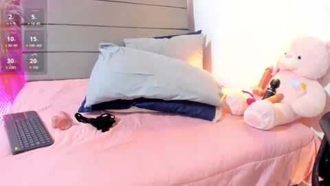 Snapshot of julieta_coopeer_ chatting on 26, 2, 2026 Julieta online show from 26, 2, 2026