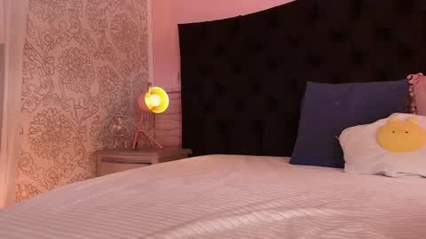 Snapshot of julieta_cortes__ chatting on 23, 6, 2026 Julieta online show from 23, 6, 2026