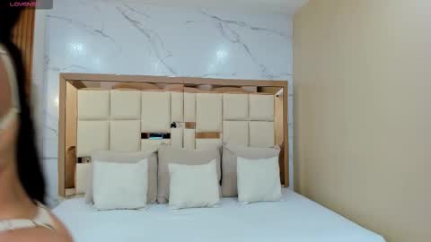     online show from 4, 12, 2025