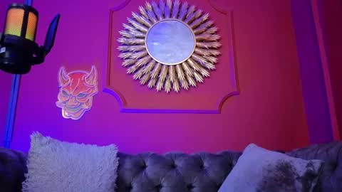  Julieta  online show from 18, 2, 2026