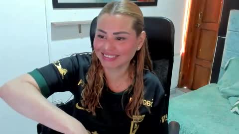 julieta_star69 online show from 4, 2, 2026