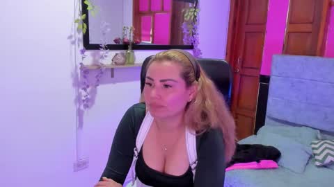 julieta_star69 online show from 27, 3, 2026
