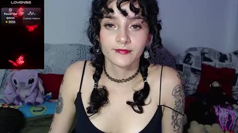 Julieta Jaguar online show from 31, 1, 2025