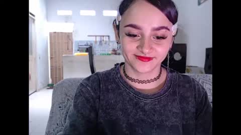 Julieta Jaguar online show from 27, 4, 2026