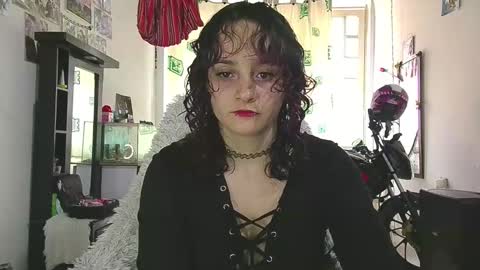 Julieta Jaguar online show from 28, 5, 2026