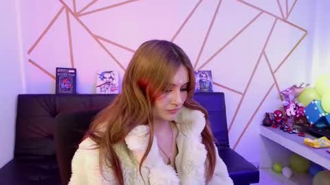 Snapshot of julietathdicapri chatting on 30, 11, 2025 JULIANA online show from 30, 11, 2025