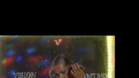 Julieth Wolf online show from 26, 1, 2025