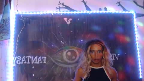 Julieth Wolf online show from 2, 2, 2025