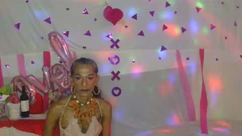 Julieth Wolf online show from 17, 2, 2025