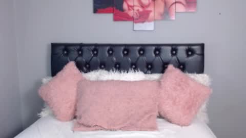 julietha fox online show from 9, 1, 2025