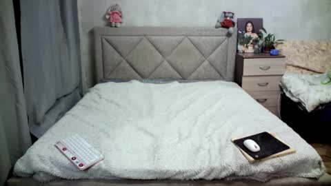 Julietkitty online show from 3, 2, 2025