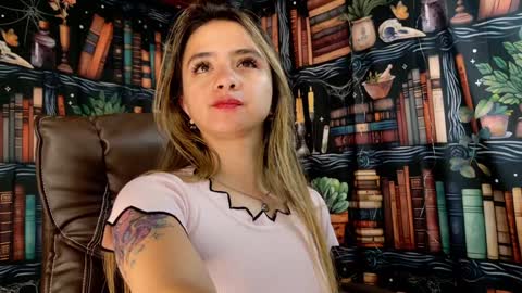 Julietta Jackson online show from 23, 1, 2025