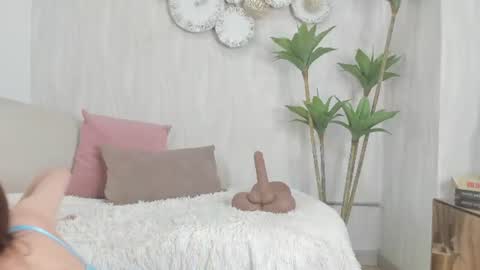 Snapshot of julietta_pink chatting on 13, 6, 2026 Julieta online show from 13, 6, 2026