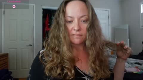 Juli Monroe online show from 5, 10, 2025