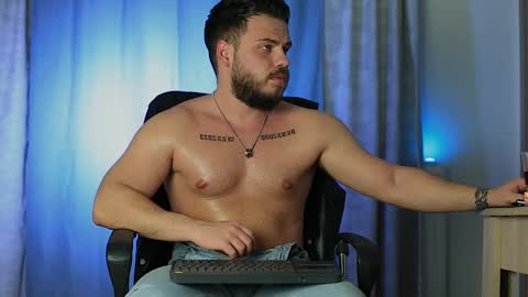 Snapshot of juliusmasters chatting on 6, 1, 2025 JULiUS online show from 6, 1, 2025