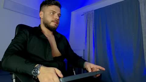 Snapshot of juliusmasters chatting on 12, 2, 2025 JULiUS online show from 12, 2, 2025