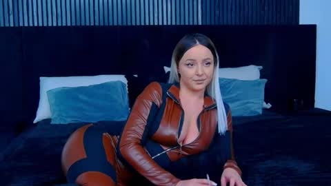 Snapshot of julliamilerrr chatting on 20, 11, 2025 Julia online show from 20, 11, 2025