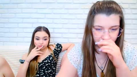 Snapshot of jullymood chatting on 21, 2, 2026 DoubleCherry online show from 21, 2, 2026