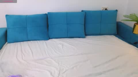 july_kane online show from 22, 10, 2025