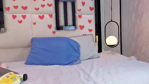 Snapshot of junecollins chatting on 14, 2, 2026 junecollins online show from 14, 2, 2026