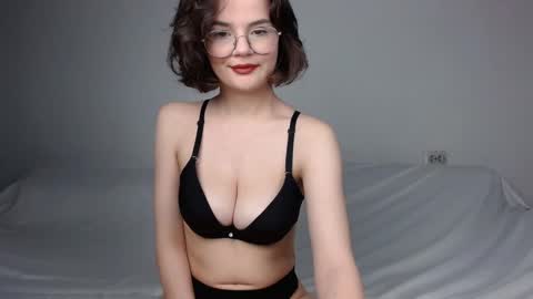 Snapshot of junnewers chatting on 24, 1, 2025 JunneWers online show from 24, 1, 2025