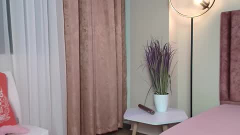 Jupiter Fox online show from 12, 10, 2025