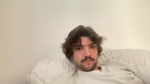 just_a_guy_with_a_big_cock online show from 19, 11, 2025