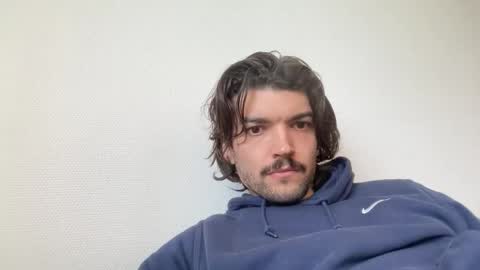 just_a_guy_with_a_big_cock online show from 19, 3, 2026