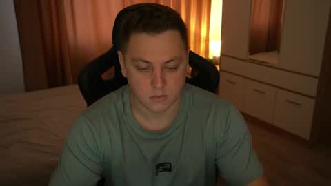 Snapshot of just_top chatting on 13, 10, 2025 David online show from 13, 10, 2025