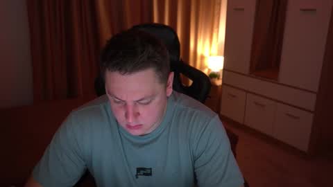 Snapshot of just_top chatting on 26, 10, 2025 David online show from 26, 10, 2025