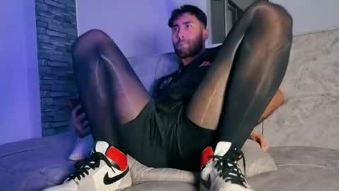 Snapshot of justdavid_ chatting on 11, 6, 2026 David online show from 11, 6, 2026