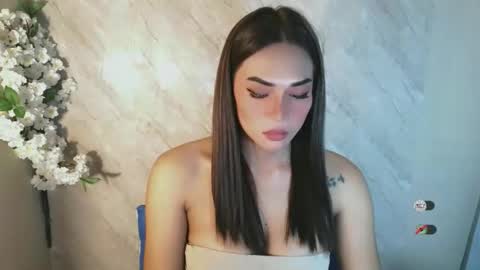 justhewayouare21 online show from 23, 4, 2026
