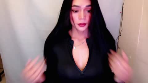 justhewayouare21 online show from 30, 7, 2026