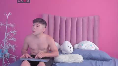 JUSTIN Y JAZMIN online show from 17, 12, 2024